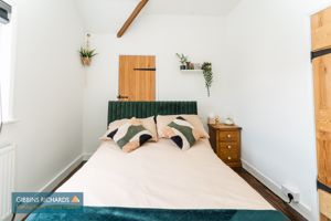 Bedroom- click for photo gallery